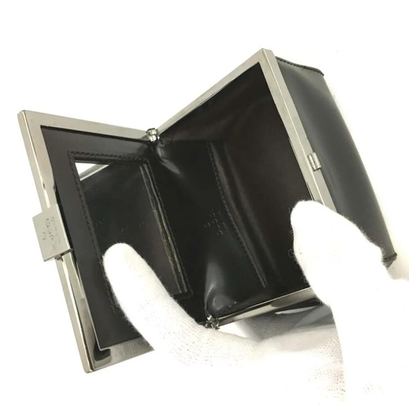 Gucci Black Leather Makeup/Jewelry Case with Mirror - Picture 8 of 9